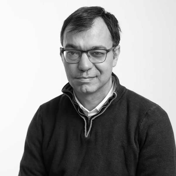 Dr. Massimo Peru